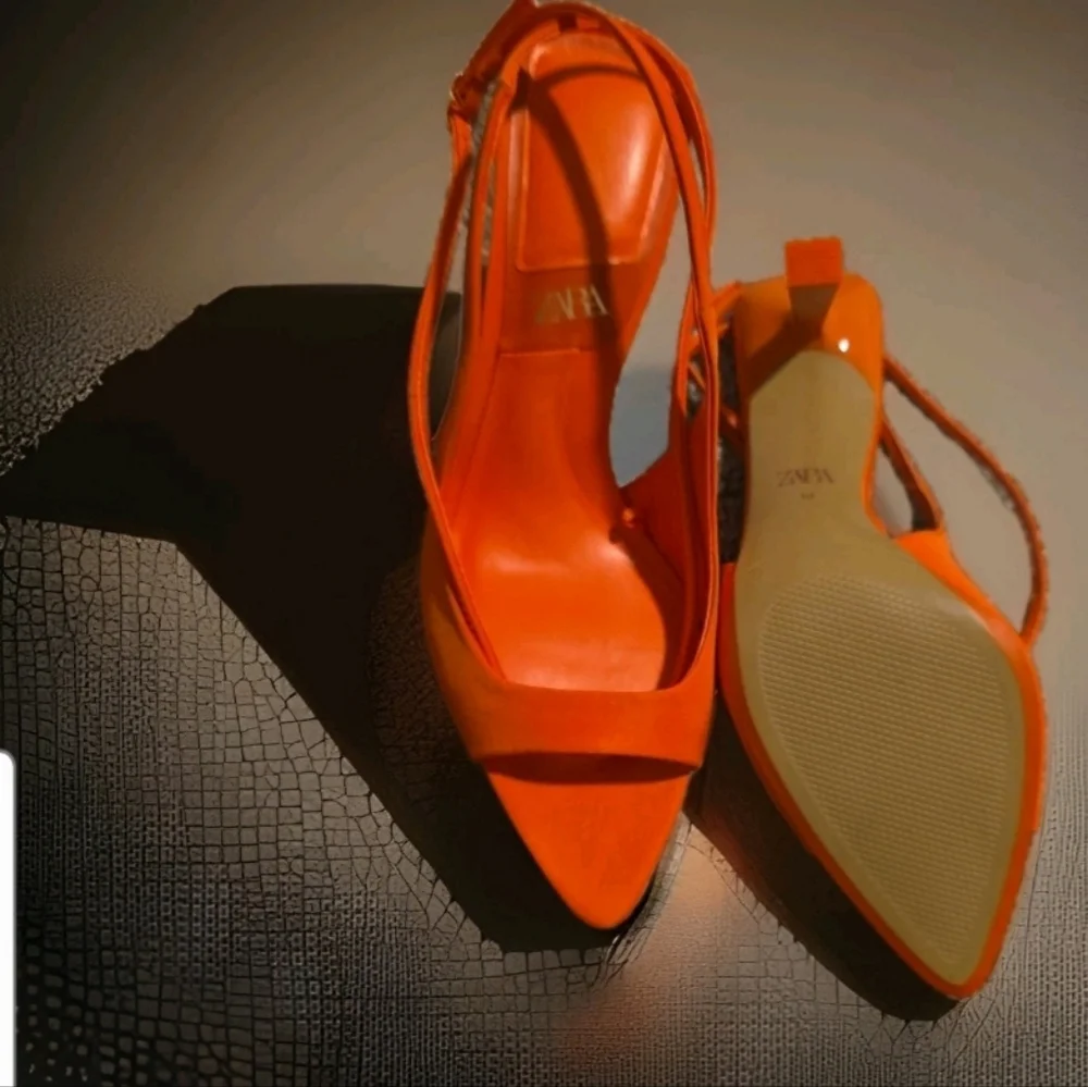 Adorable Orange Zara Satin effect wrap ankle Stilletto block heel sandals. - Picture 6 of 8